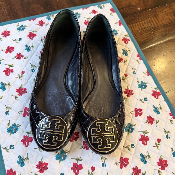 🖤 Tory Burch Claire Quilted Patent Leather Ballet Flats – Size 11 🖤 - Picture 4 of 9